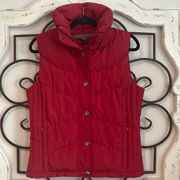 KENNETH COLE REACTION DOWN PUFFER VEST RED SIZE MEDIUM - Picture 1 of 9